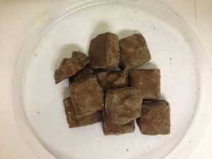Choc Peanut Brittle 100g